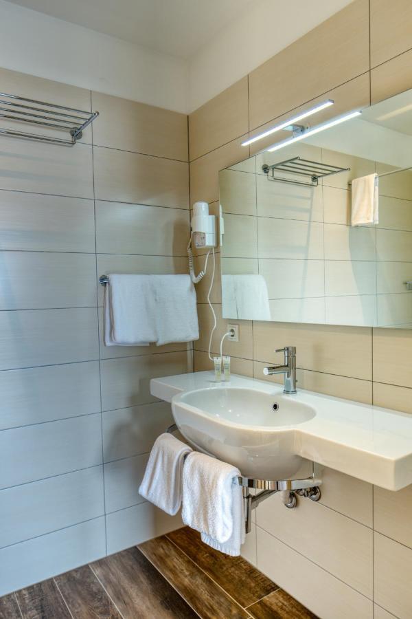 Hotel 1001 Nott Egilsstadir Kültér fotó